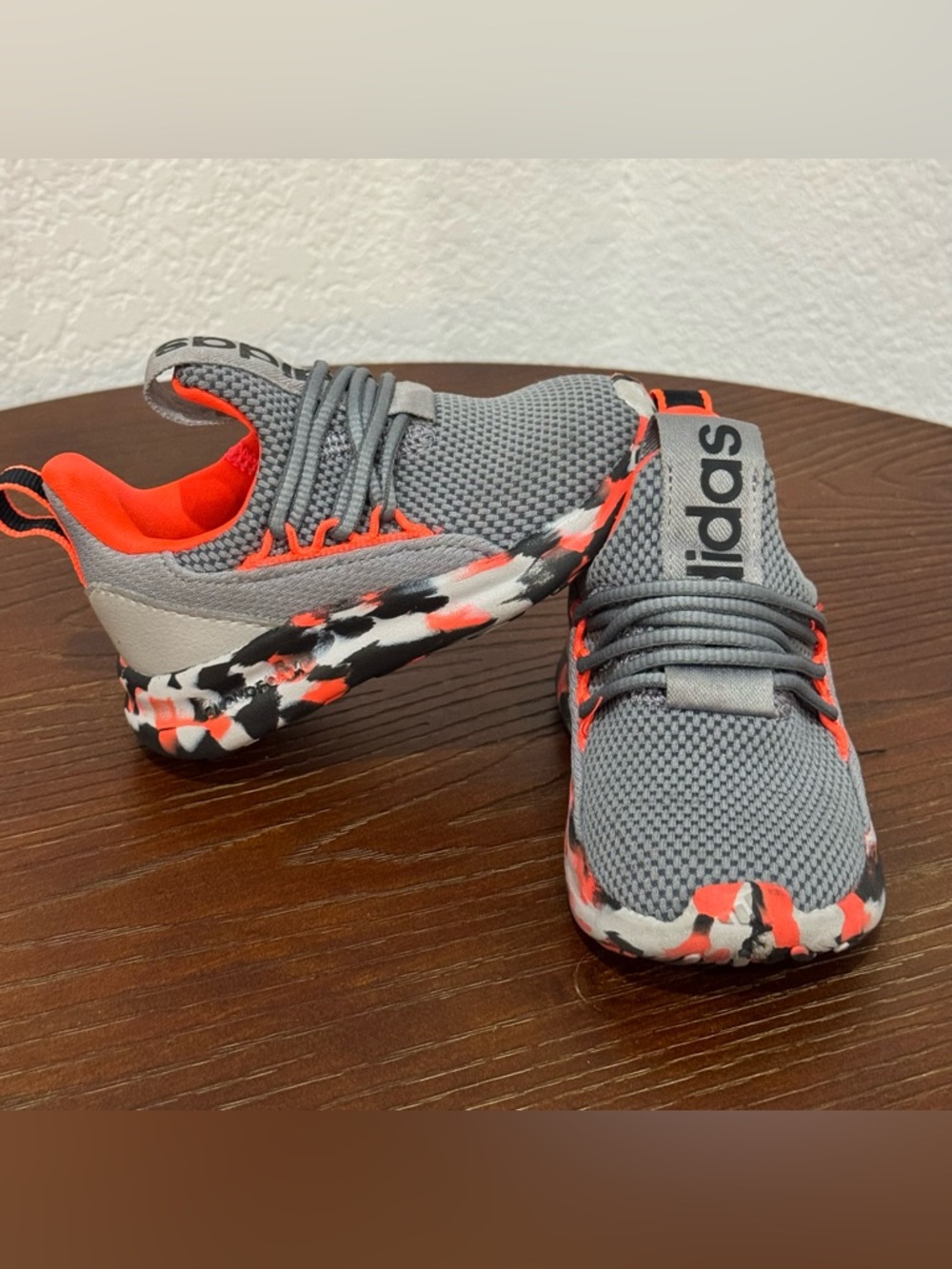 Adidas Kids Grey & Bright Orange Sneakers Size 6 Boys Girls